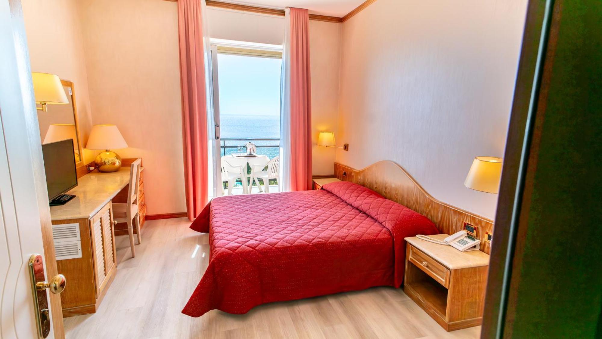 Bobby Executive Hotel Sanremo Exterior photo
